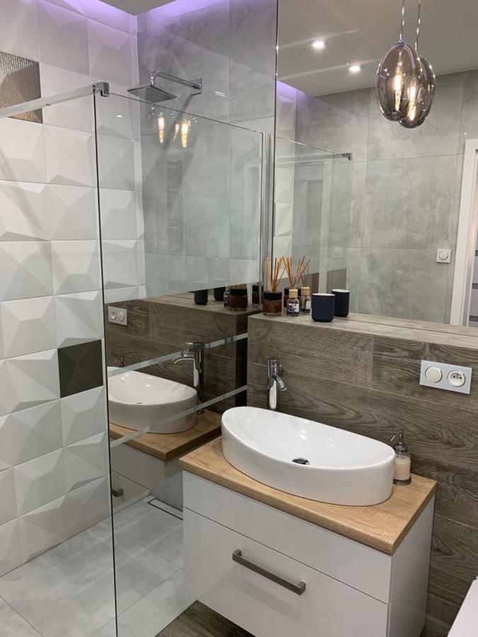 Prestige Line Apartament Legnica Ngoại thất bức ảnh